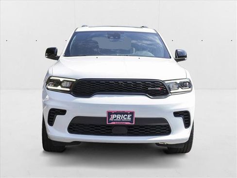 Used 2024 Dodge Durango GT image 2