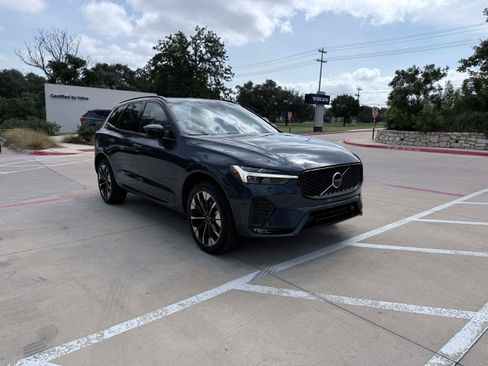 Certified 2026 Volvo XC60 B5 Plus AWD/4WD image 8