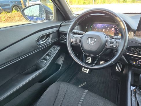 Used 2024 Honda Accord Sport image 9