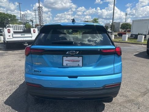 New 2027 Chevrolet Bolt LT FWD image 4