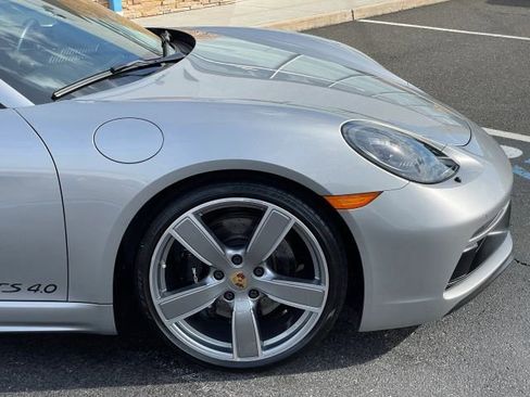 Used 2022 Porsche 718 Cayman GTS RWD image 19
