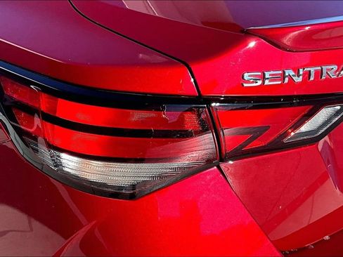 Used 2022 Nissan Sentra SR image 22