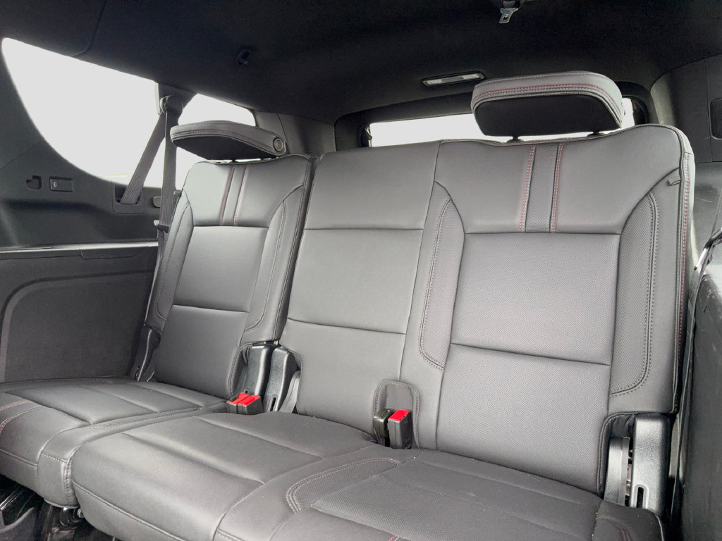 Used 2023 Chevrolet Suburban RST w/ Luxury Package AWD/4WD image 25