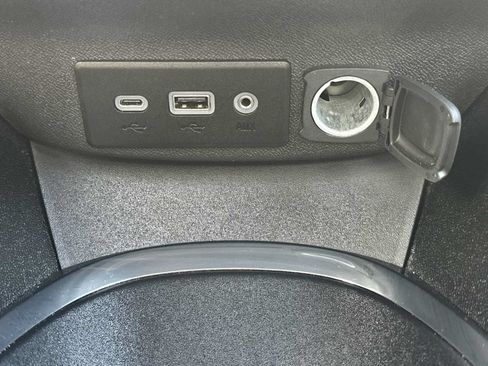Used 2023 Chevrolet Malibu LT FWD image 33