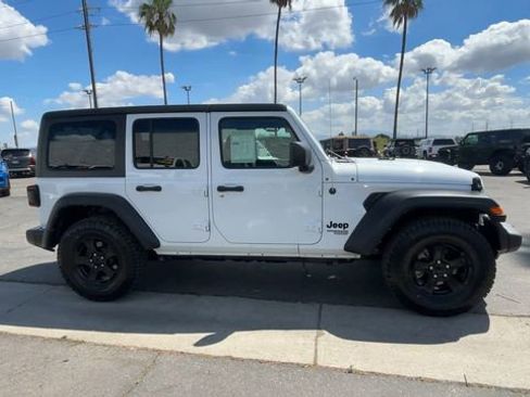 Used 2021 Jeep Wrangler Unlimited Sport image 9