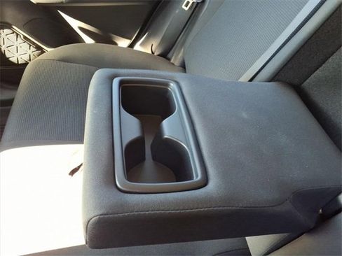 Used 2024 Toyota RAV4 LE image 9