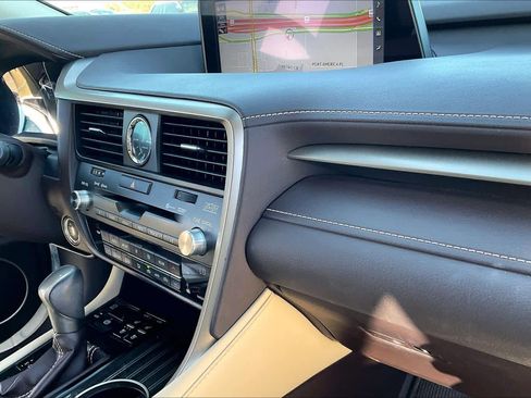 Used 2019 Lexus RX 350L Luxury image 16