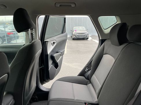 Used 2025 Kia Soul LX w/ LX Technology Package image 37