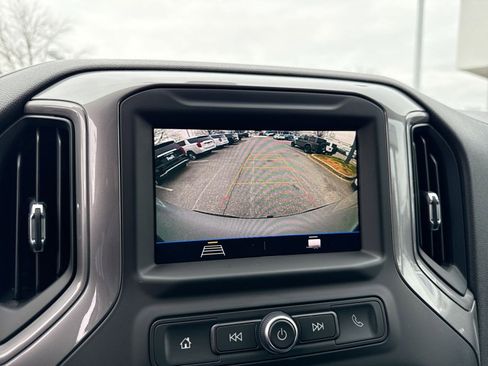 Used 2021 Chevrolet Silverado 1500 Custom Trail Boss image 18