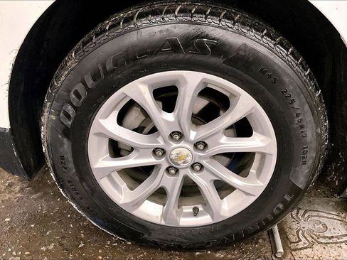 Used 2021 Chevrolet Equinox LT image 9