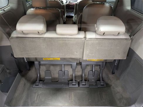 Used 2013 Toyota Sienna XLE image 26