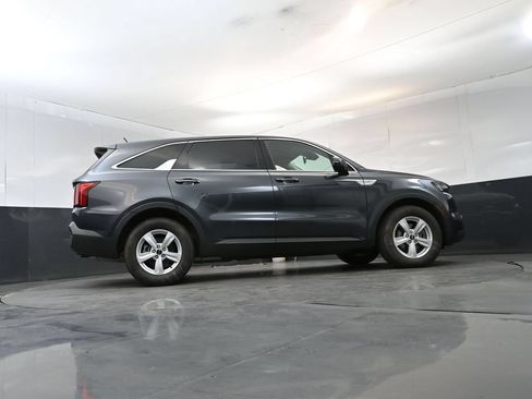 Used 2022 Kia Sorento LX FWD image 24