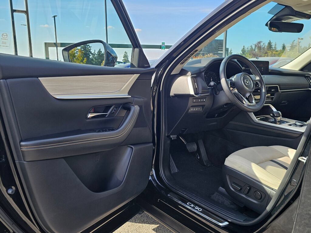 Certified 2025 MAZDA CX-90 Plug-In Hybrid w/Premium Sport AWD/4WD image 23