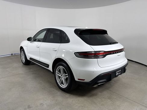 Certified 2023 Porsche Macan AWD/4WD image 3