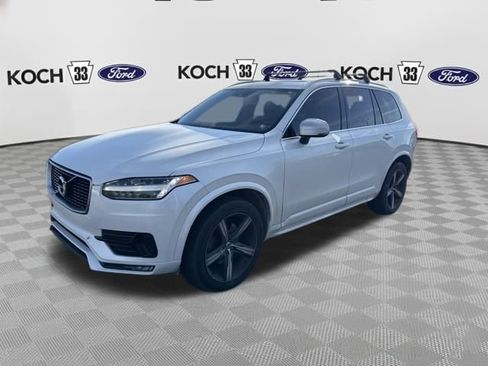 Used 2019 Volvo XC90 T5 R-Design image 3