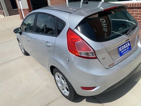 Used 2016 Ford Fiesta SE FWD image 9
