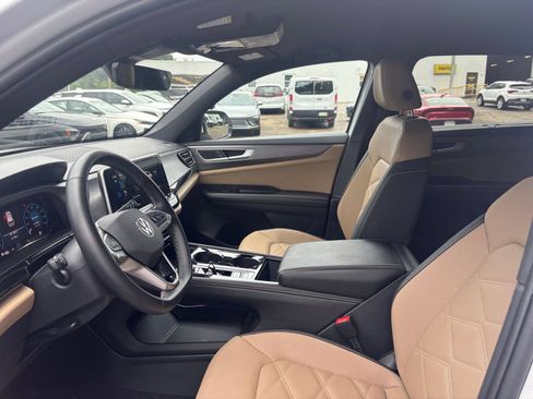Used 2026 Volkswagen Atlas Cross Sport SE AWD/4WD image 24