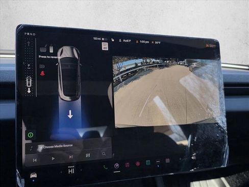 Used 2025 Tesla Model 3 Long Range image 22