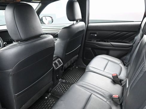 Used 2021 Mitsubishi Outlander SEL image 33