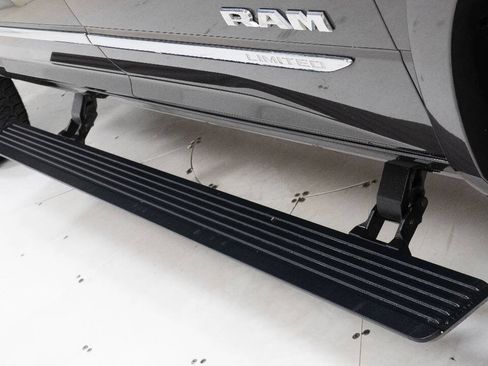 Used 2020 RAM 2500 Limited AWD/4WD image 81