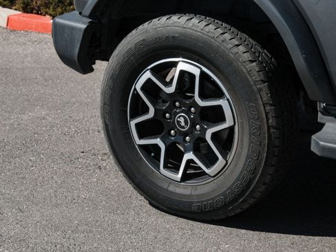 Used 2024 Ford Bronco Outer Banks AWD/4WD image 4