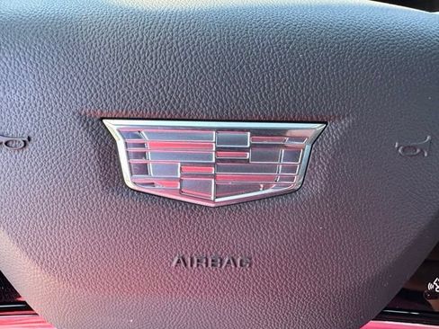 Used 2024 Cadillac Lyriq Luxury AWD/4WD image 30