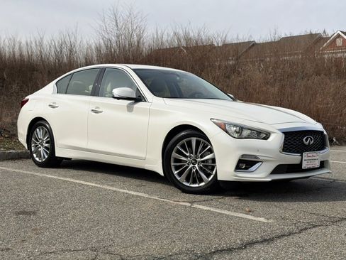 Used 2022 INFINITI Q50 Luxe w/ Cargo Package image 2