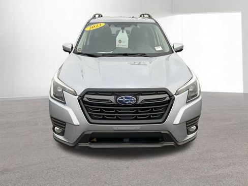 Used 2023 Subaru Forester Limited image 6