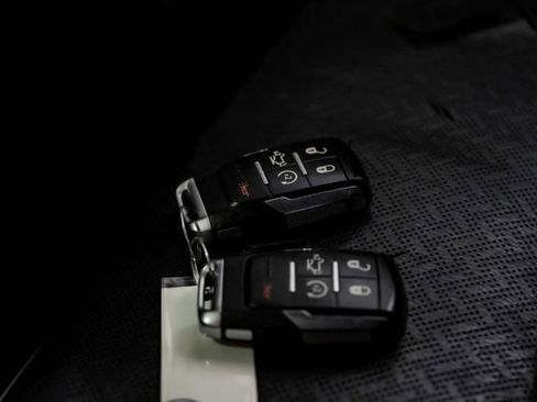 Used 2020 RAM 2500 Laramie w/ Night Edition AWD/4WD image 45