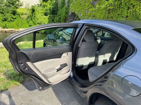 Used 2015 Honda Civic LX image 12