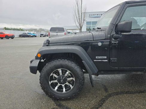 Used 2018 Jeep Wrangler Sport image 19