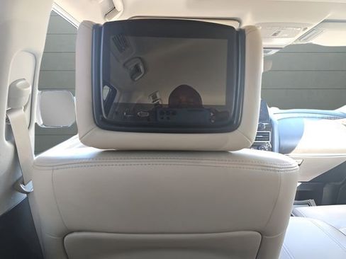 Used 2023 Nissan Armada Platinum w/ Cargo Package AWD/4WD image 11