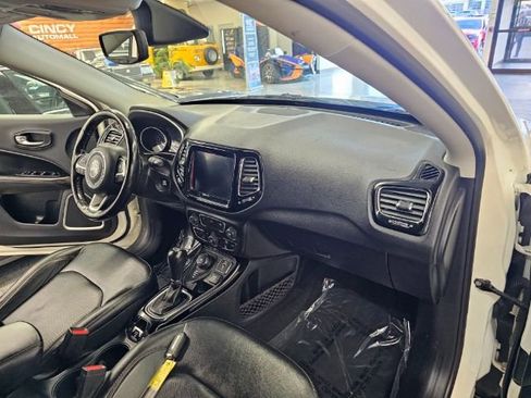 Used 2020 Jeep Compass Limited AWD/4WD image 12