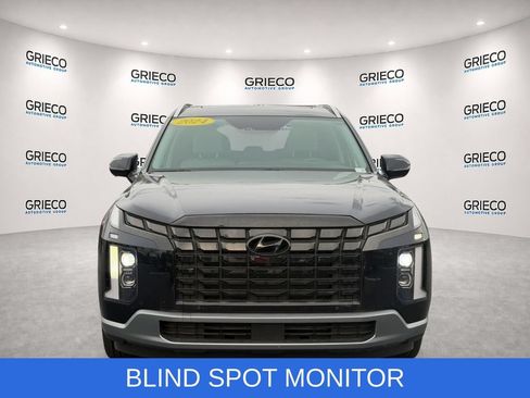 Used 2024 Hyundai Palisade SEL FWD image 2