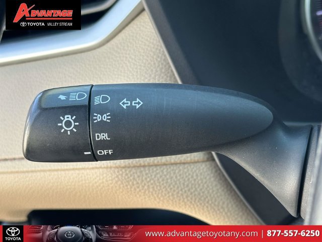 Used 2022 Toyota RAV4 LE AWD/4WD image 25