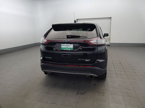 Used 2018 Ford Edge Titanium w/ Equipment Group 302A AWD/4WD image 7