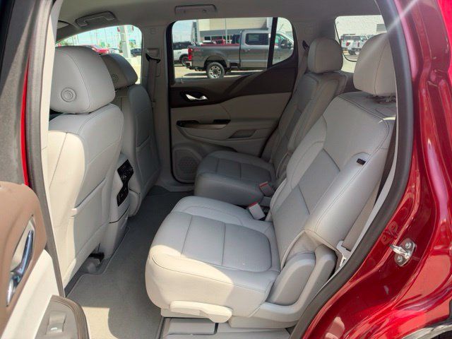 Used 2023 GMC Acadia SLT w/ Preferred Package FWD image 6