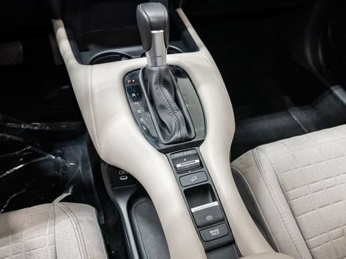 Used 2024 Honda HR-V LX image 22