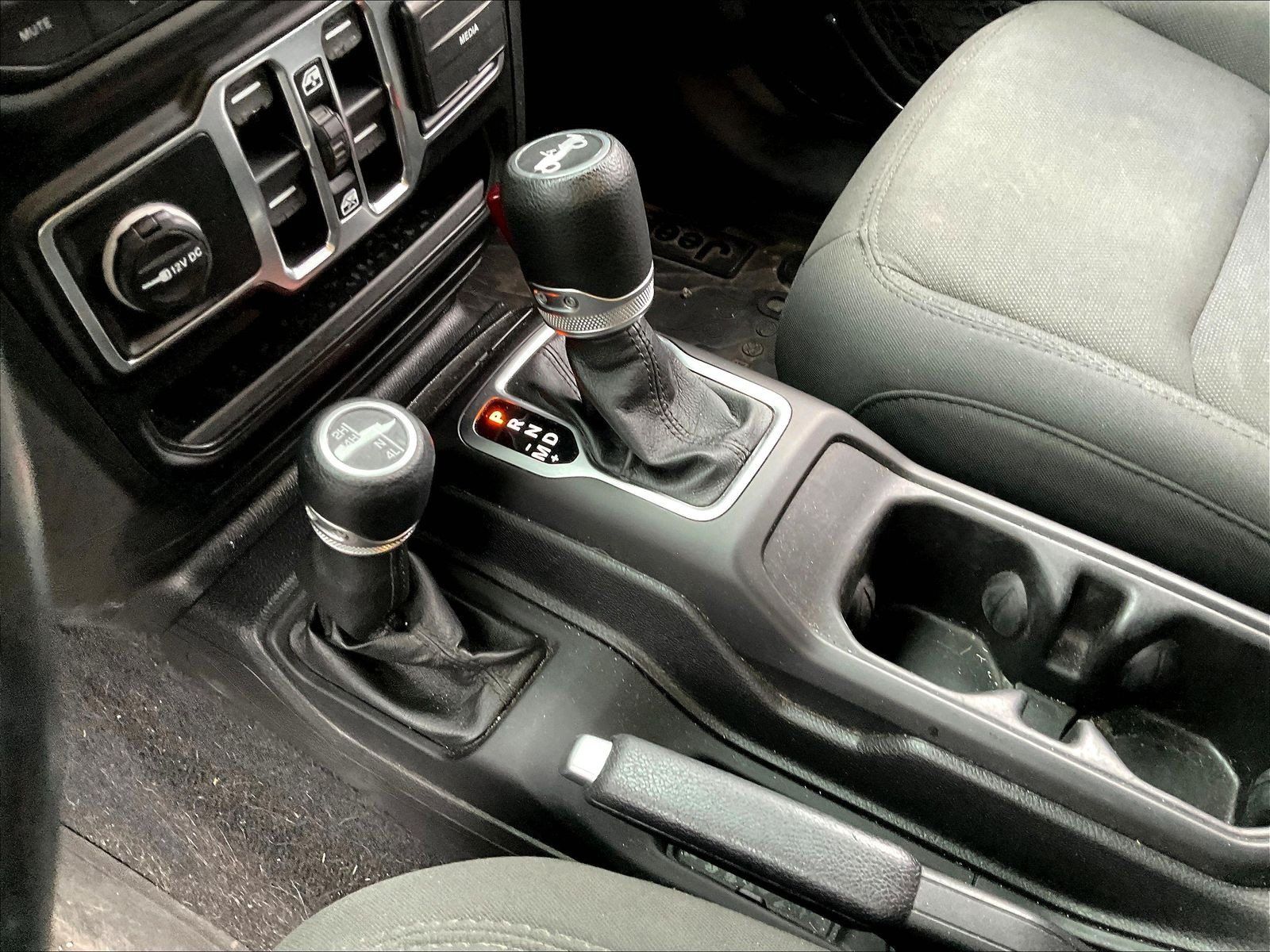Used 2020 Jeep Wrangler Unlimited Sport AWD/4WD image 18