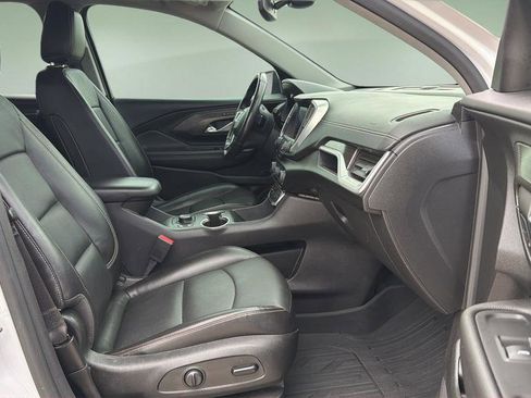 Used 2022 GMC Terrain SLT w/ Infotainment Package II image 12