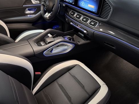 New 2026 Mercedes-Benz GLE 63 AMG S image 12