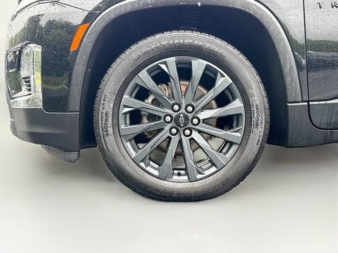 Used 2023 Chevrolet Traverse RS AWD/4WD image 39