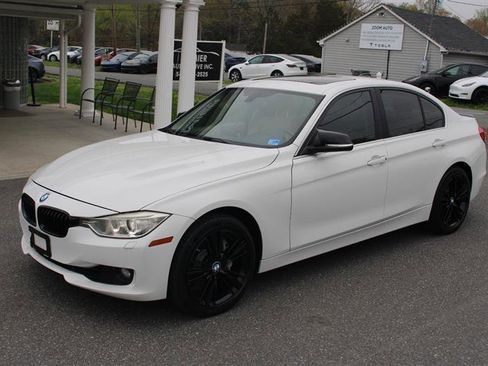 Used 2015 BMW 335i xDrive Sedan AWD/4WD image 4
