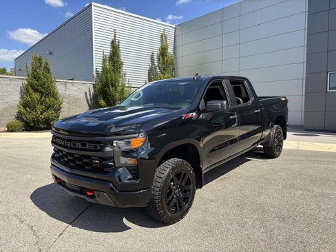 Used 2023 Chevrolet Silverado 1500 Custom Trail Boss image 3