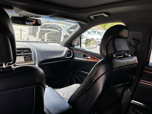 Used 2018 Lincoln MKX Reserve w/ Lincoln MKX Climate Package AWD/4WD image 23