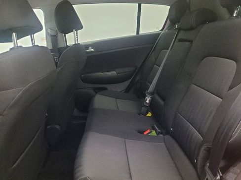 Used 2021 Kia Sportage LX image 18