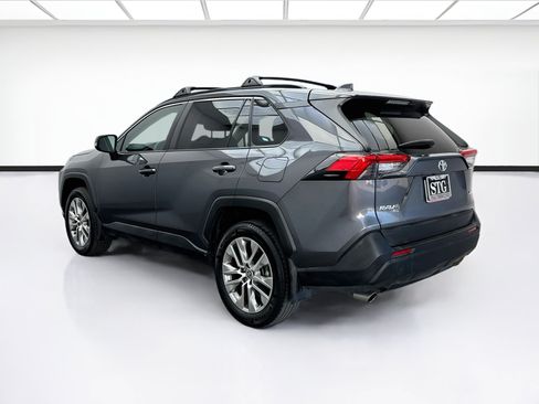 Used 2022 Toyota RAV4 XLE Premium FWD image 6