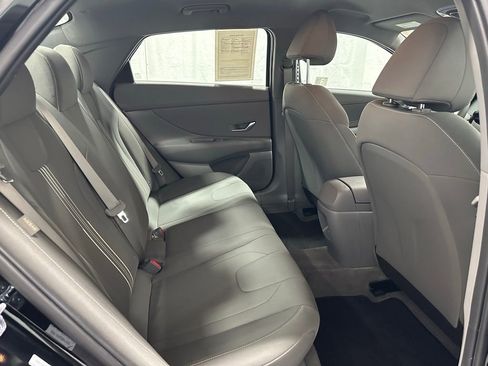 Used 2025 Hyundai Elantra Sport image 47