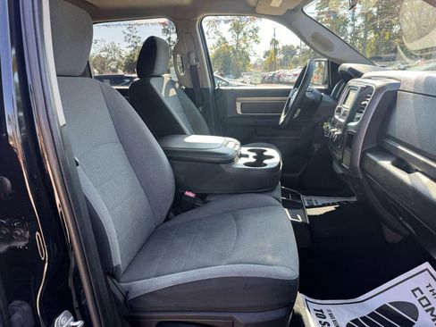 Used 2021 RAM 1500 Classic SLT image 14