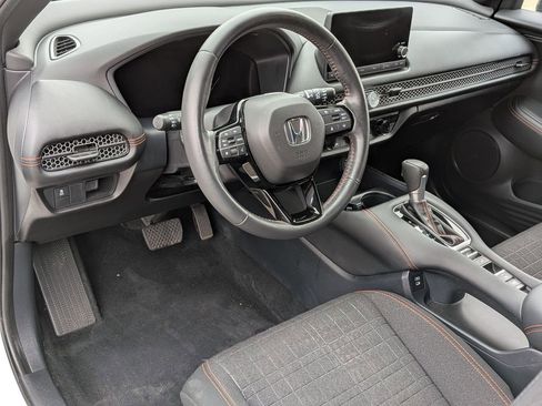 Used 2024 Honda HR-V Sport image 11